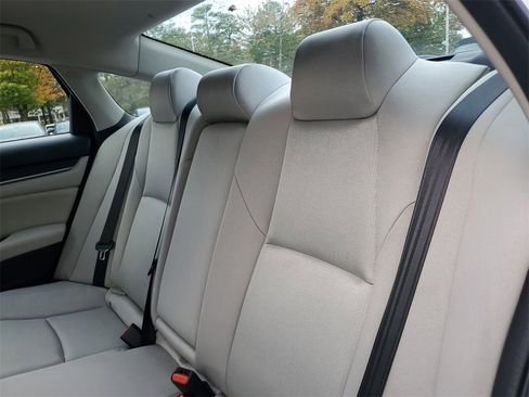 Used 2020 Honda Accord LX image 12