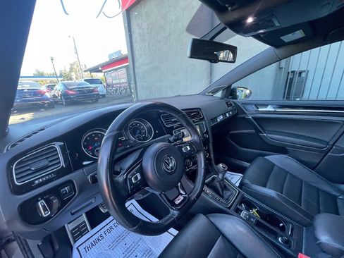 Used 2016 Volkswagen Golf R 4-Door image 9