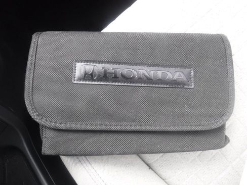 Used 2024 Honda HR-V LX image 36