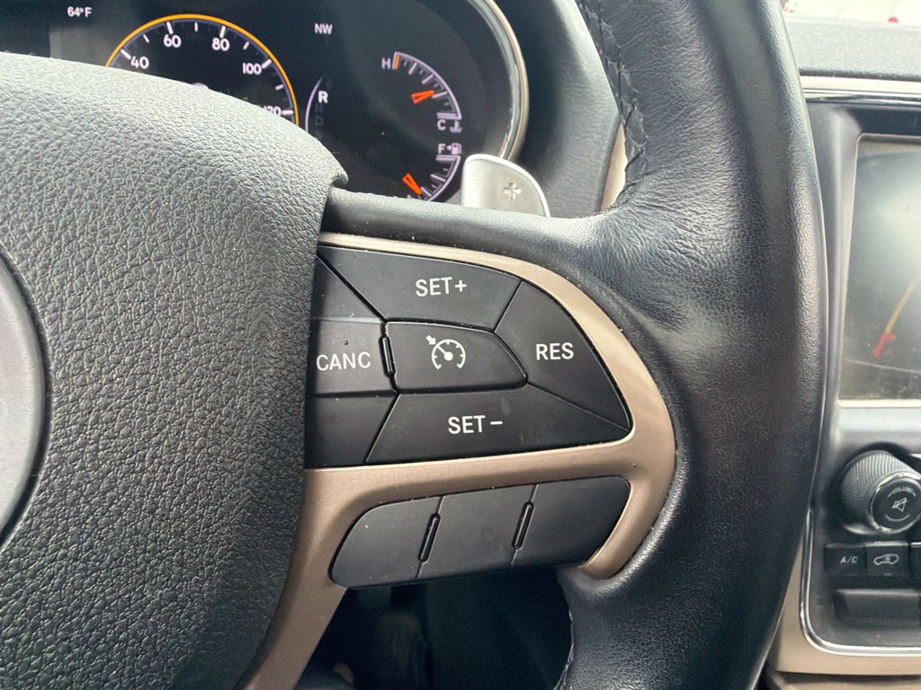 Used 2015 Jeep Grand Cherokee Limited w/ Luxury Group II AWD/4WD image 20