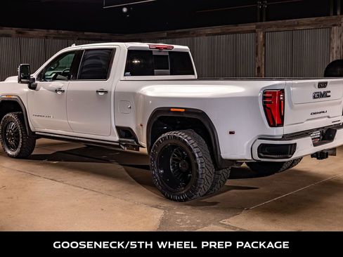 Used 2024 GMC Sierra 3500 Denali w/ Denali Reserve Package image 7