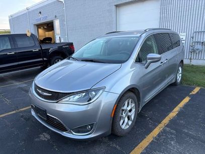 Used 2020 Chrysler Pacifica Touring-L Plus w/ Tire & Wheel Group