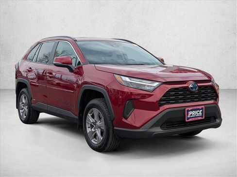 Used 2024 Toyota RAV4 XLE image 3