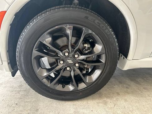Used 2023 Dodge Durango R/T w/ Hemi Orange Plus Package RWD image 18