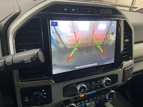 Used 2022 Ford F350 Lariat image 12