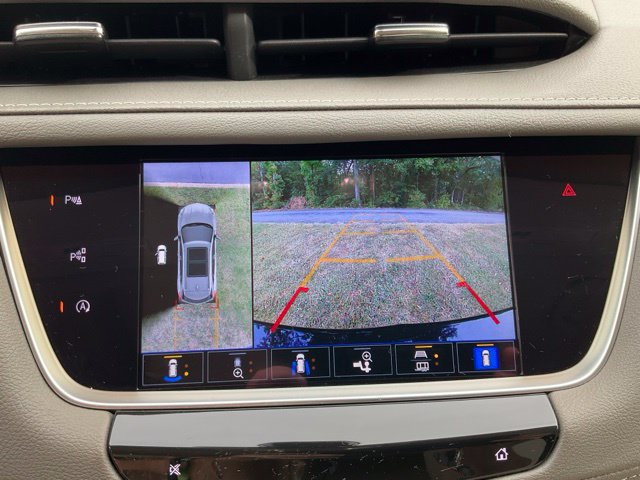 Used 2023 Cadillac XT5 Premium Luxury w/ Technology Package AWD/4WD image 16