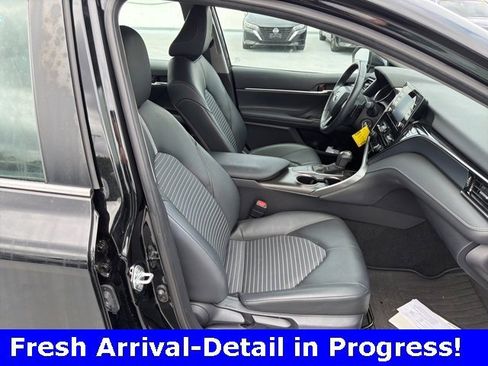 Used 2024 Toyota Camry SE image 16