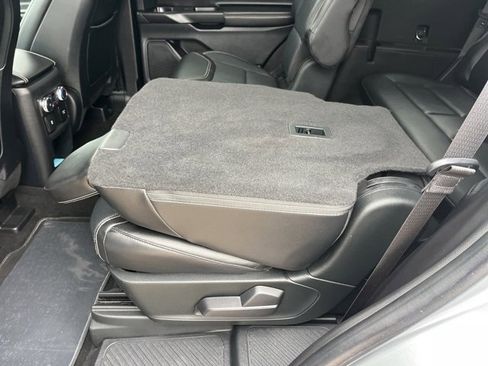 Used 2020 Ford Explorer ST image 41