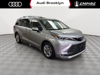 Used 2021 Toyota Sienna Platinum
