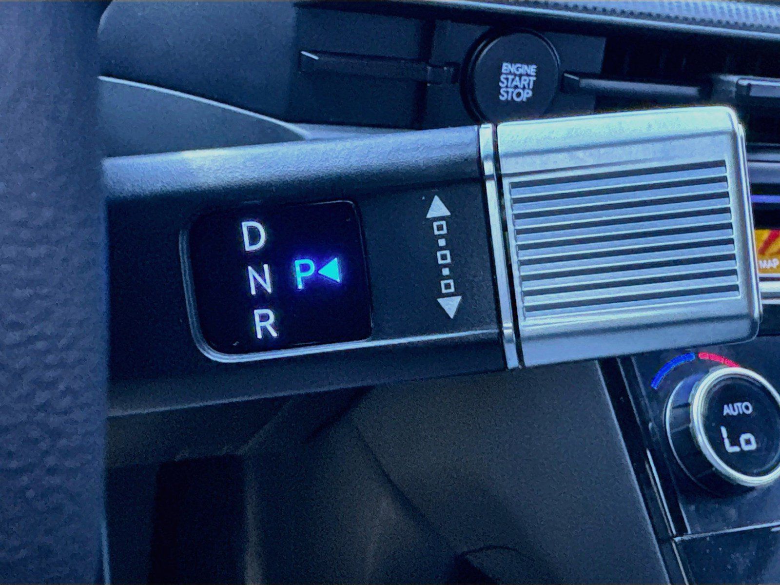 Used 2024 Hyundai Santa Fe Calligraphy FWD image 17