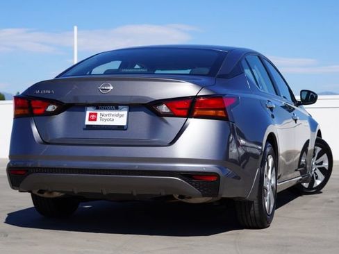 Used 2024 Nissan Altima 2.5 S FWD image 6