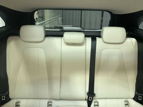Used 2021 Mercedes-Benz GLA 250 4MATIC image 22