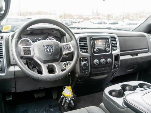 Used 2022 RAM 1500 Classic Warlock image 12