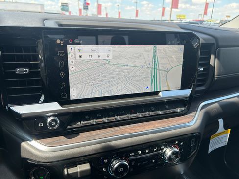 New 2026 GMC Sierra 1500 SLT image 14