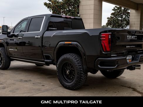 Used 2024 GMC Sierra 2500 Denali Ultimate image 7