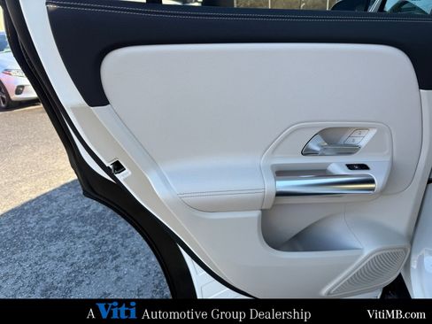 Certified 2023 Mercedes-Benz GLA 250 4MATIC image 19