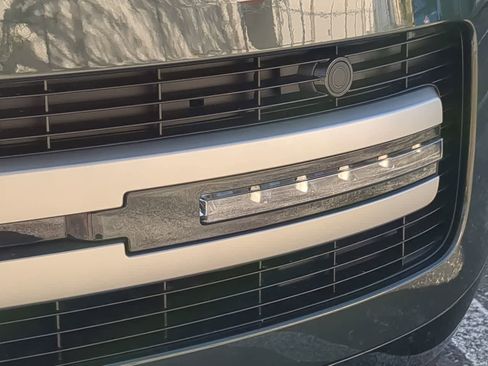 New 2026 Land Rover Range Rover SE image 11