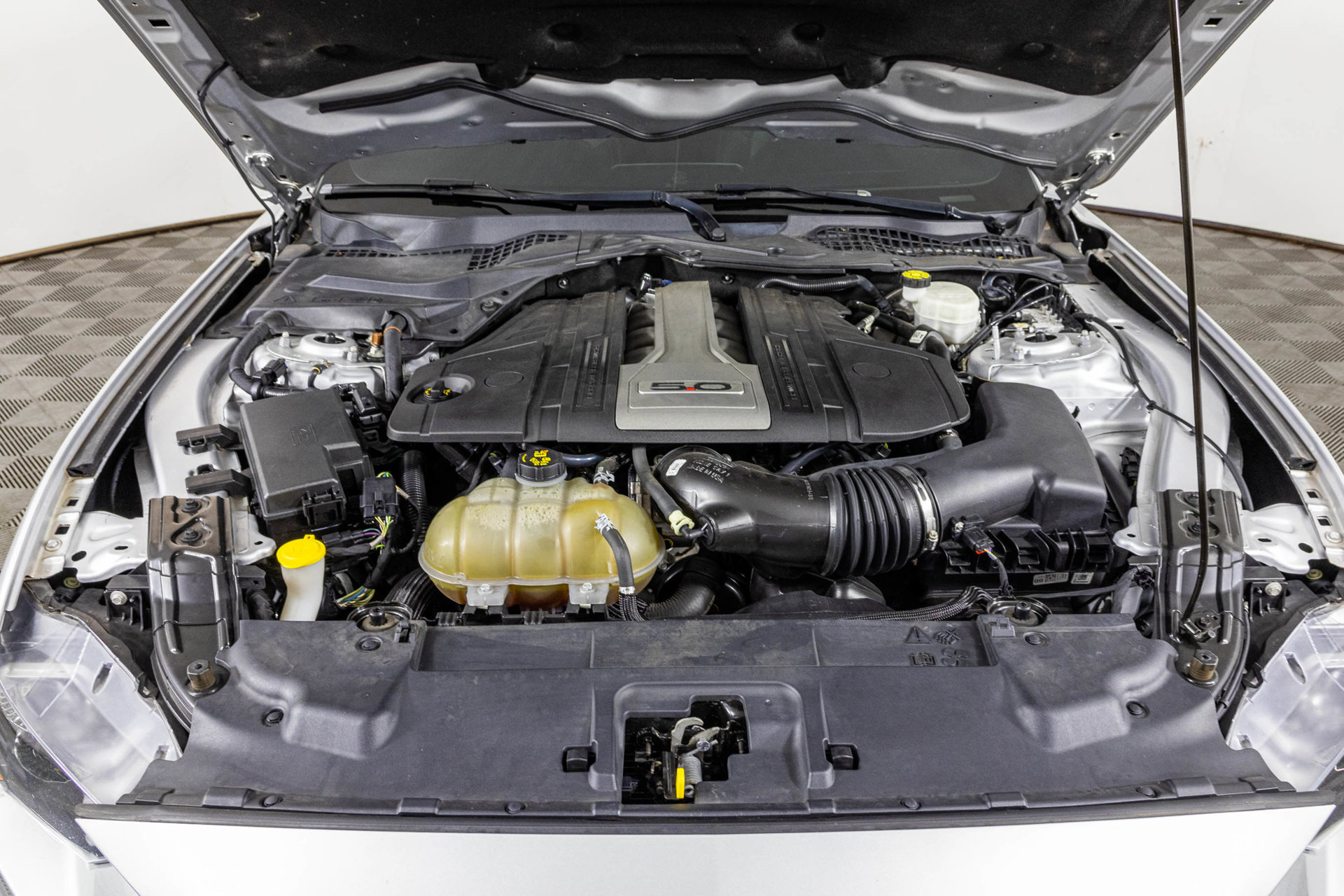 Used 2019 Ford Mustang GT Premium RWD image 44