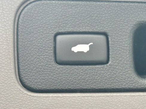 Used 2014 Honda Odyssey Touring Elite image 5