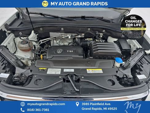 Used 2023 Volkswagen Atlas Cross Sport SE image 28