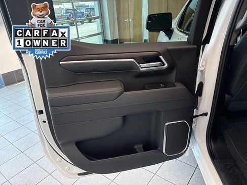 Used 2026 GMC Sierra 1500 SLT AWD/4WD image 13
