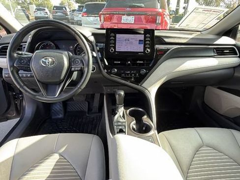 Used 2023 Toyota Camry SE w/ Cold Weather Package AWD/4WD image 18