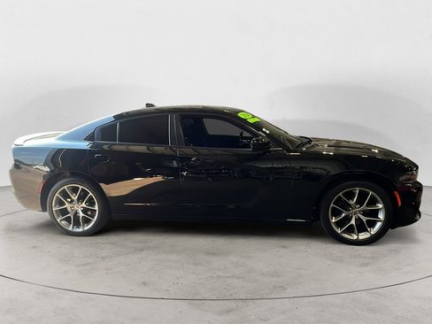 Used 2020 Dodge Charger SXT w/ Plus Group RWD image 7