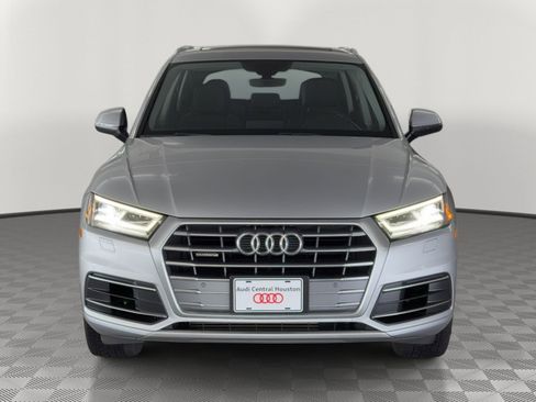 Used 2019 Audi Q5 2.0T Premium Plus w/ Premium Plus Package AWD/4WD image 6
