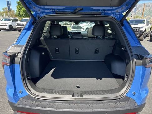 New 2026 Chevrolet Equinox ACTIV w/ Convenience Package III AWD/4WD image 12