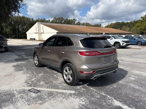 Used 2018 Lincoln MKC Premiere image 3