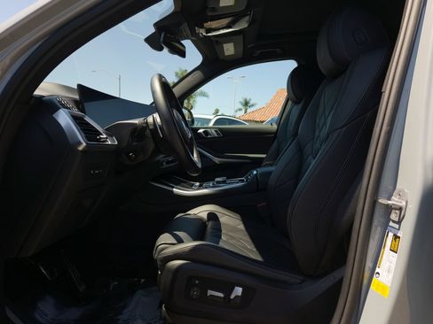 Used 2024 BMW X5 sDrive40i w/ M Sport Package RWD image 8