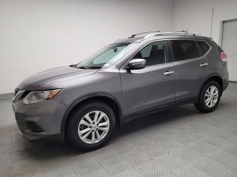 Used 2014 Nissan Rogue SV FWD image 2