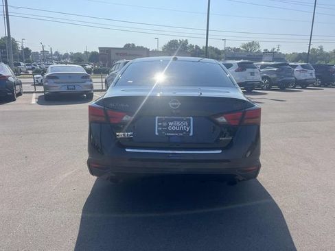 Used 2023 Nissan Altima 2.0 SR FWD image 4