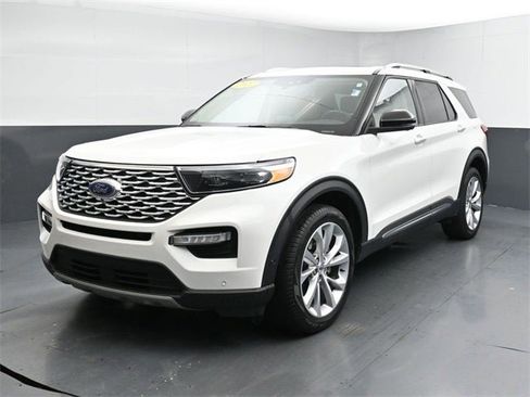 Used 2022 Ford Explorer Platinum w/ Equipment Group 601A image 7