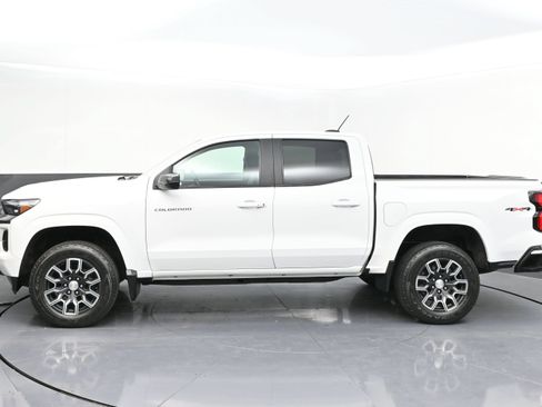 Used 2023 Chevrolet Colorado LT w/ LT Convenience Package III AWD/4WD image 4