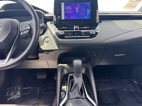 Used 2025 Toyota Corolla SE FWD image 11