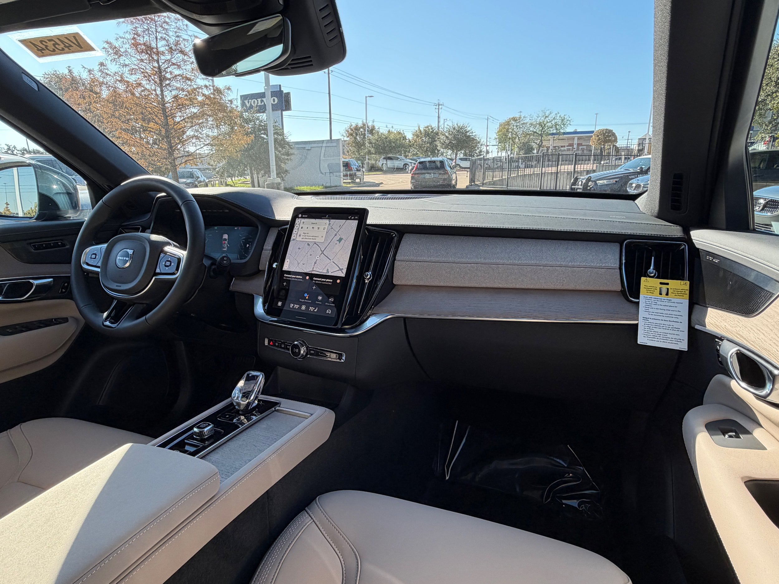New 2026 Volvo XC90 T8 Plus w/ Protection Package Premier AWD/4WD image 10