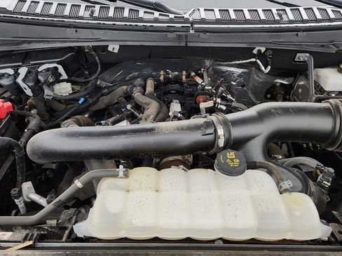 Used 2024 Ford Expedition Limited image 26