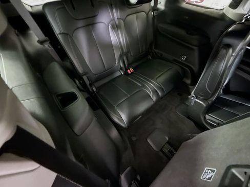 Used 2021 Jeep Grand Cherokee L Limited AWD/4WD image 30