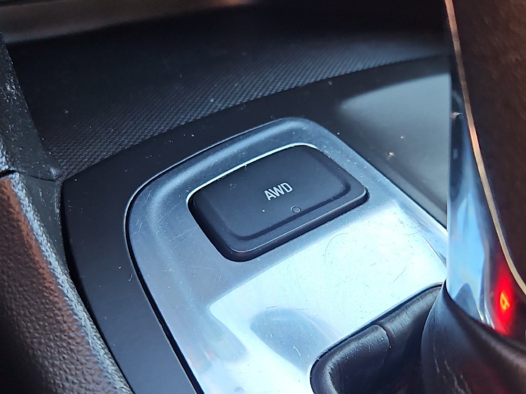 Certified 2021 Chevrolet Equinox LT AWD/4WD image 16