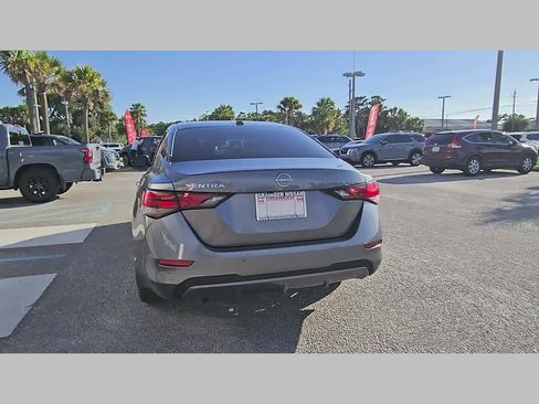 Used 2025 Nissan Sentra SV w/ Trunk Package FWD image 29