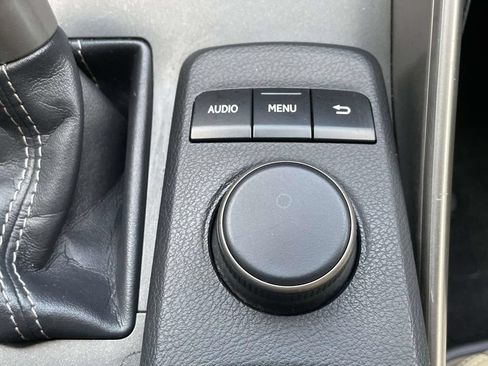 Used 2015 Lexus IS 250 RWD image 28