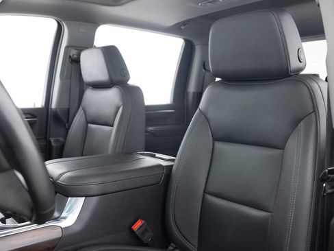 Used 2024 GMC Sierra 2500 SLT w/ SLT Premium Package image 26