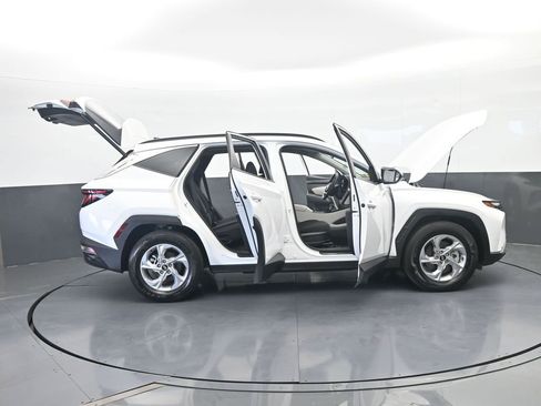 Used 2024 Hyundai Tucson SEL FWD image 70