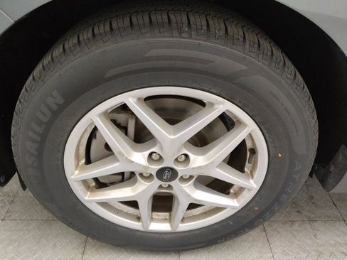 Used 2024 Ford Edge SEL image 31