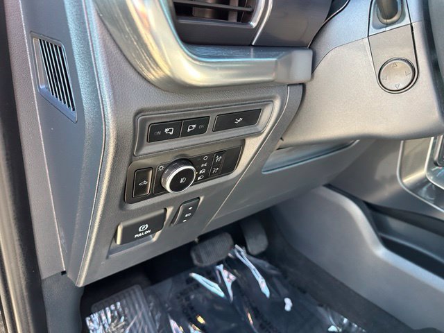 Used 2023 Ford F150 Lariat w/ Equipment Group 502A High AWD/4WD image 18