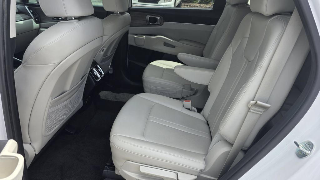 Used 2023 Kia Sorento X-Line EX AWD/4WD image 18