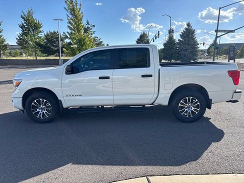 Used 2024 Nissan Titan SV w/ SV Convenience Package AWD/4WD image 6