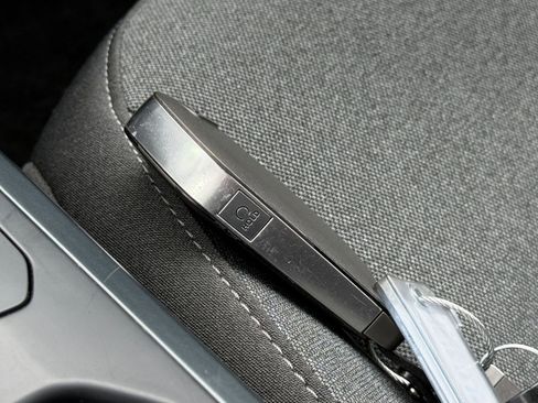 Used 2025 Kia K4 LXS image 25