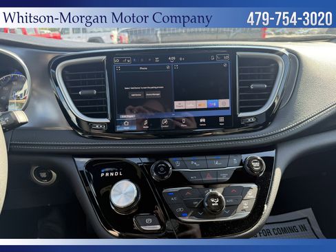 New 2026 Chrysler Pacifica Select image 20